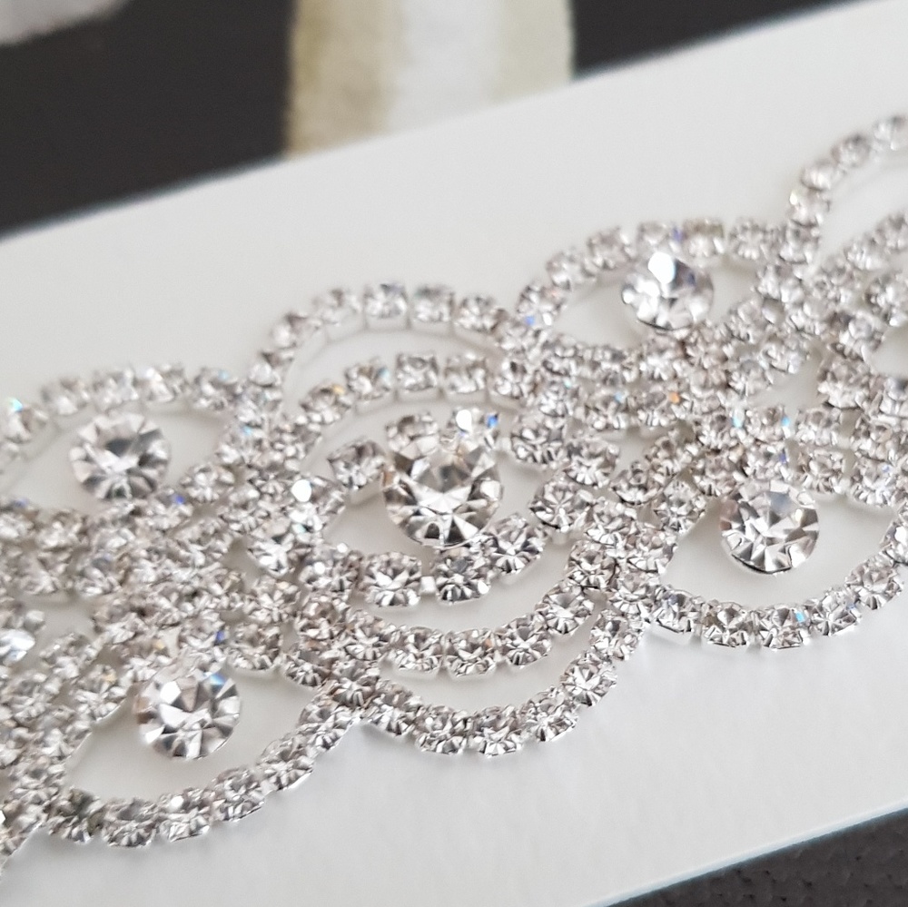♥️Silver Rhinestone Bracelet - Picture 2 of 6
